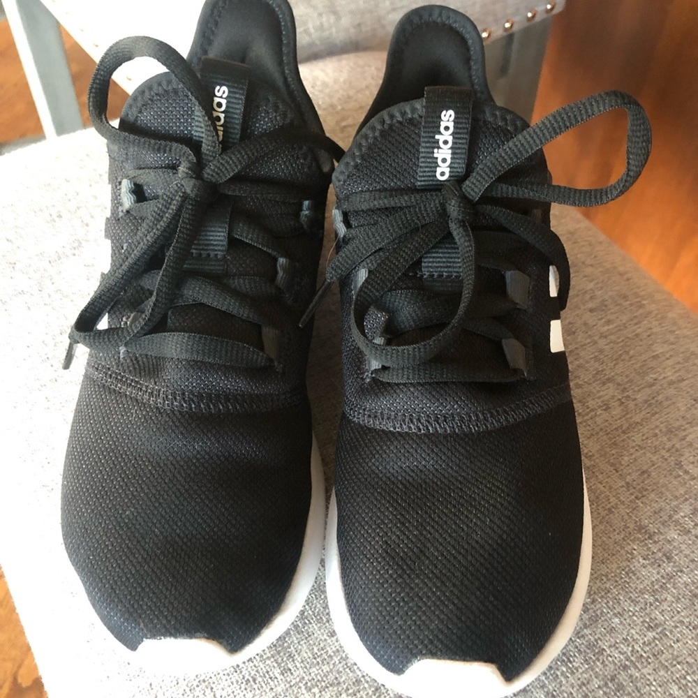 ADIDAS Cloudfoam - women’s size 7.5